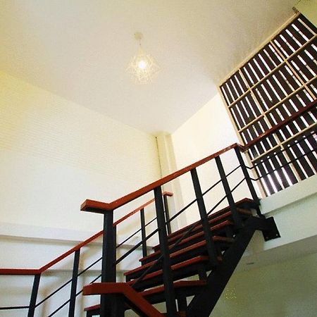 Sakul House Hostel Bangkok Ngoại thất bức ảnh