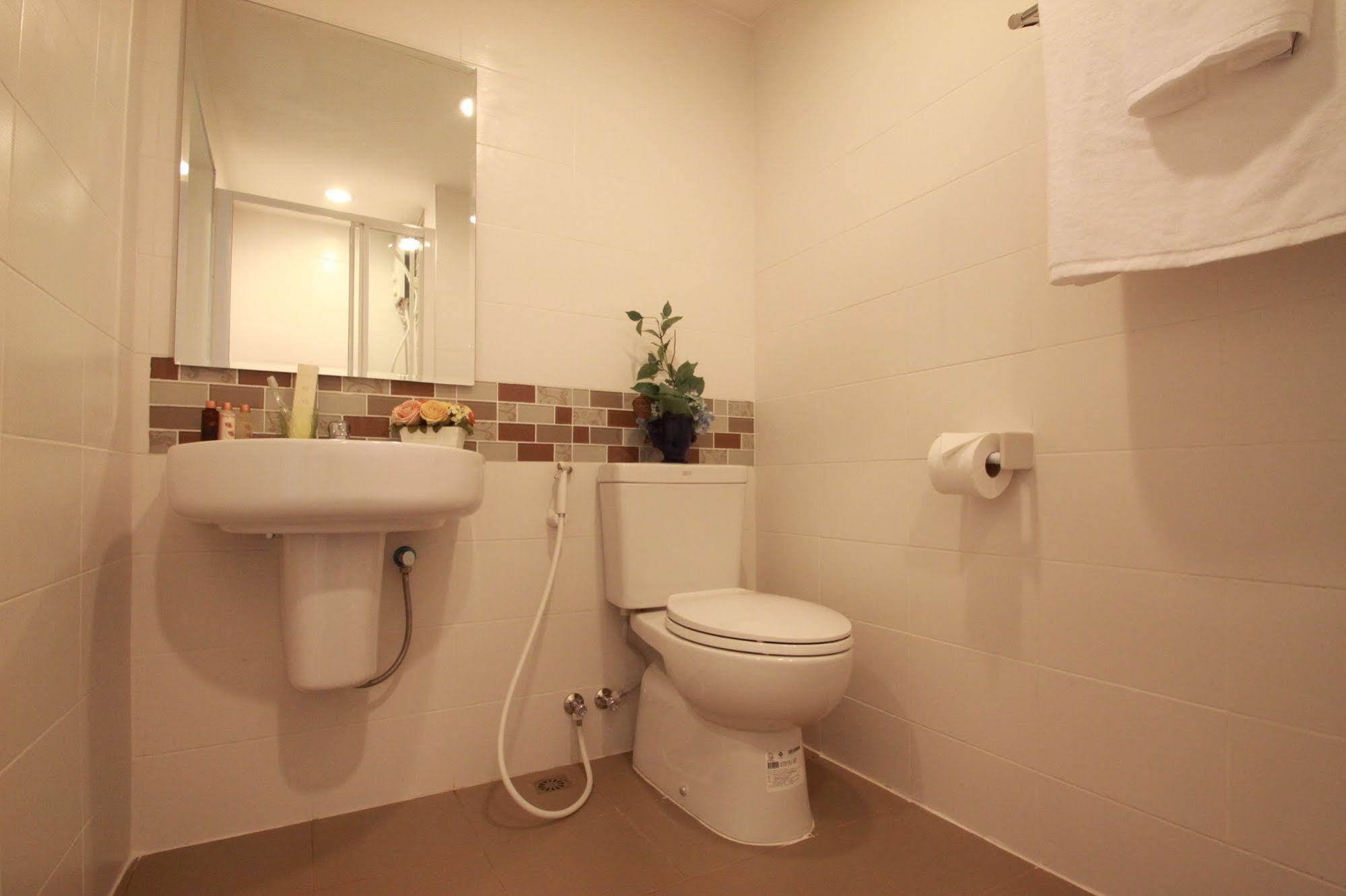 Sakul House Hostel Bangkok Ngoại thất bức ảnh