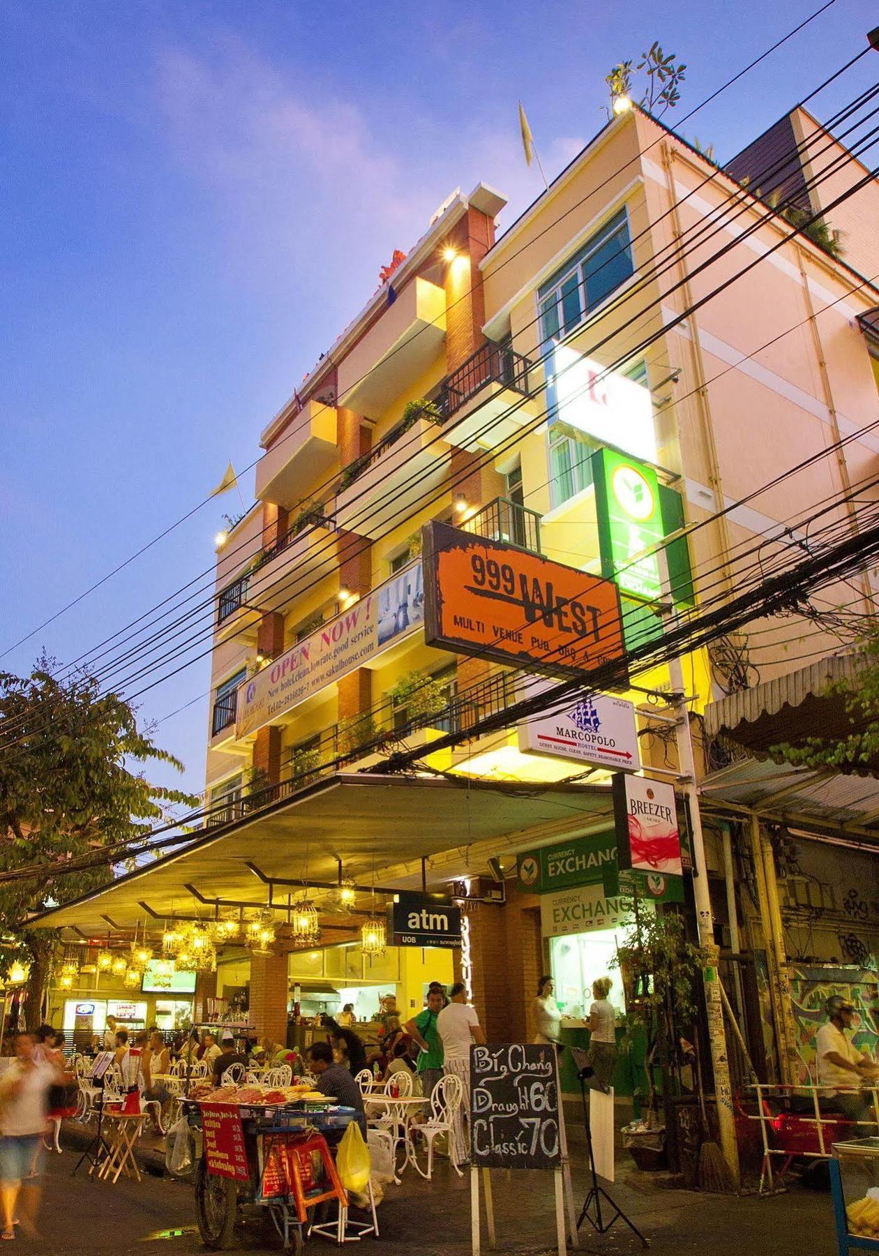 Sakul House Hostel Bangkok Ngoại thất bức ảnh