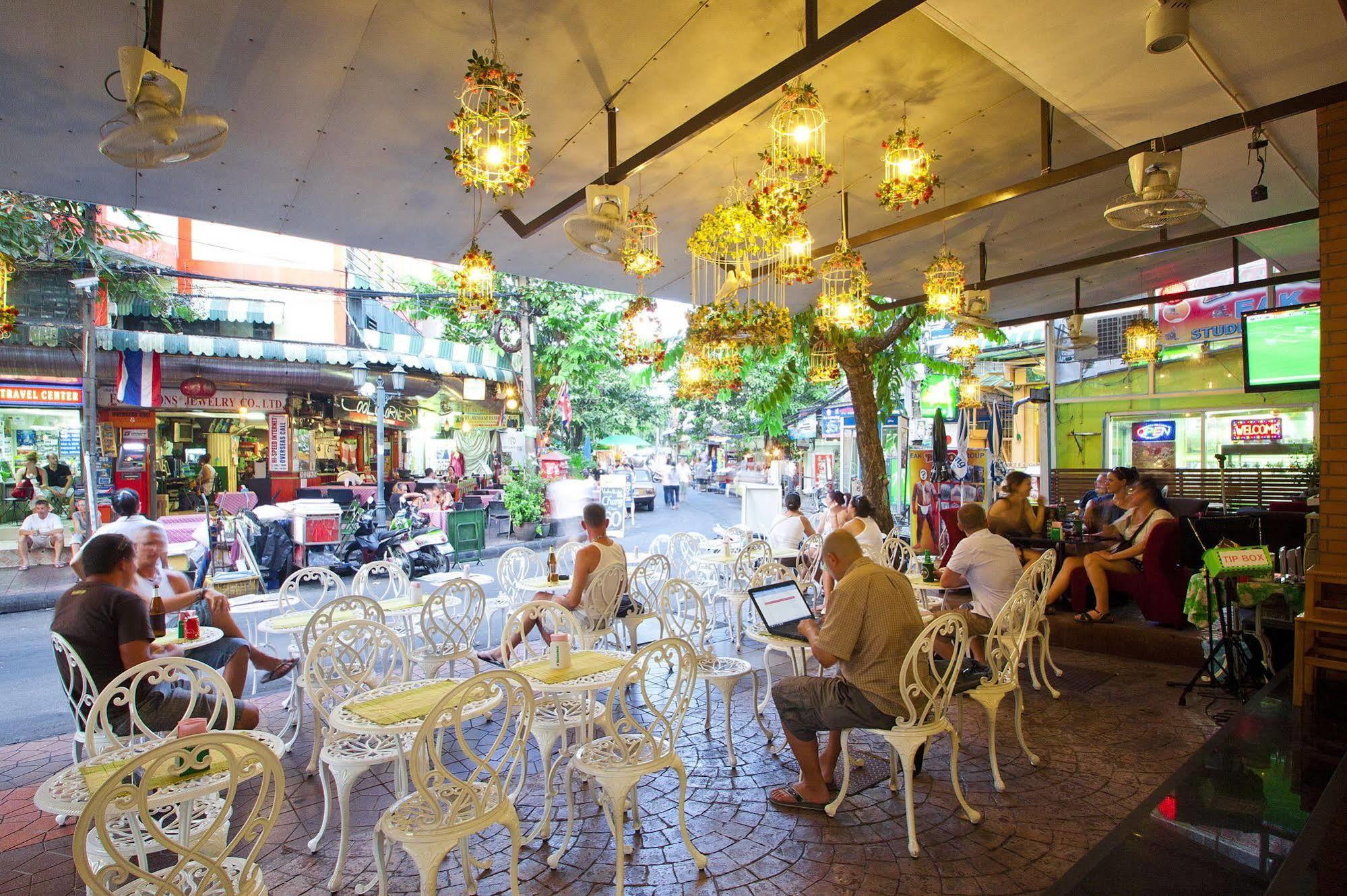 Sakul House Hostel Bangkok Ngoại thất bức ảnh