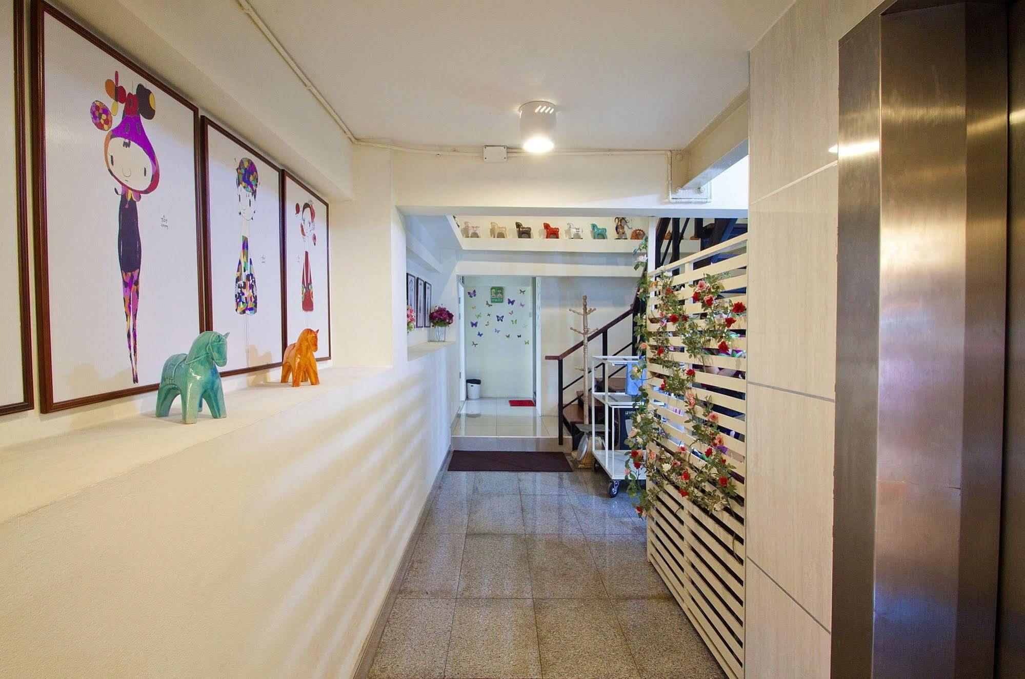 Sakul House Hostel Bangkok Ngoại thất bức ảnh